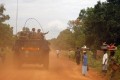 Photo d’archives – Les forces françaises effectuent des patrouilles à Sibut, à environ 200 kilomètres au nord-est de Bangui, en République centrafricaine, le 11 avril 2014.