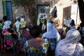 Des femmes maliennes participent à une session de sensibilisation sur les mutilations génitales féminines à Bamako, la capitale du Mali. La session était dirigée par l'organisation Sini Sanuma, une ONG locale partenaire de l'UNICEF / UNICEF/Bindra